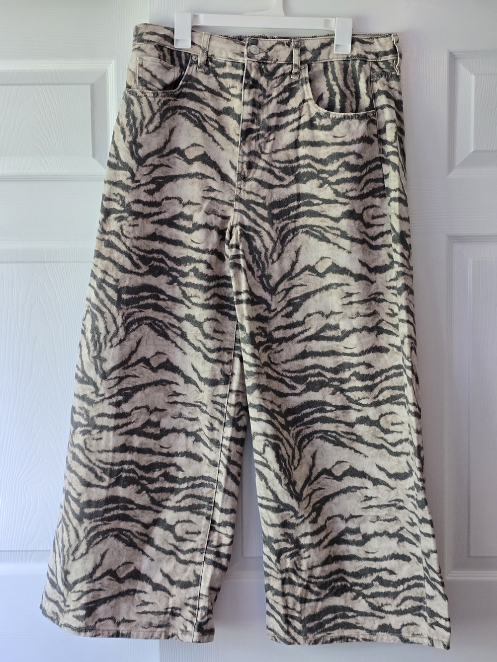 Marks & Spencer (M&S) Wide Leg Zebra Print Pants - UK 16 Short / US 33-34